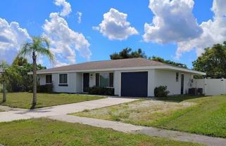 3055 Pan American Blvd - Photo 1 of 1