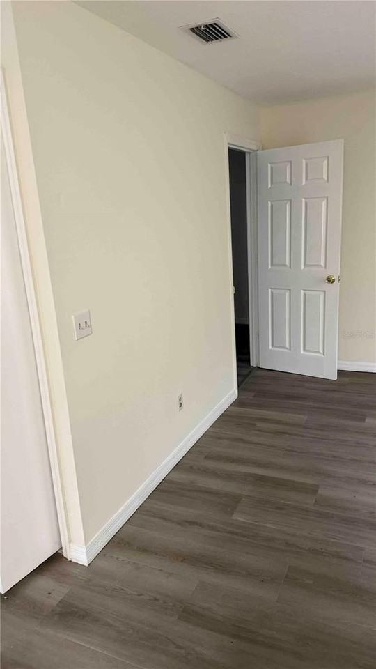 909 E Church Ave #201 - Photo 5 of 12