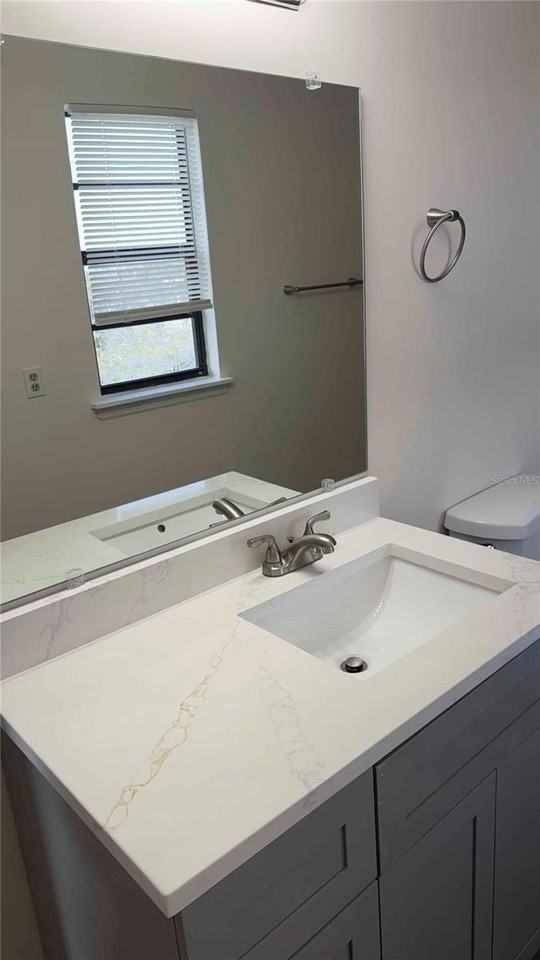 909 E Church Ave #201 - Photo 6 of 12