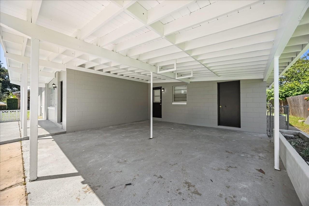 1849 Viburnum Ln - Photo 2 of 24