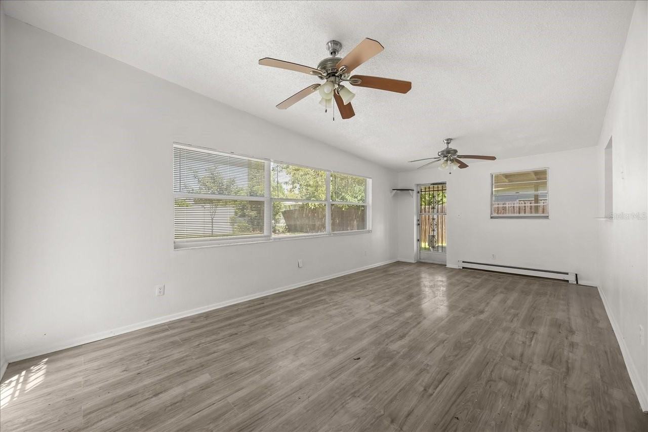 1849 Viburnum Ln - Photo 3 of 24