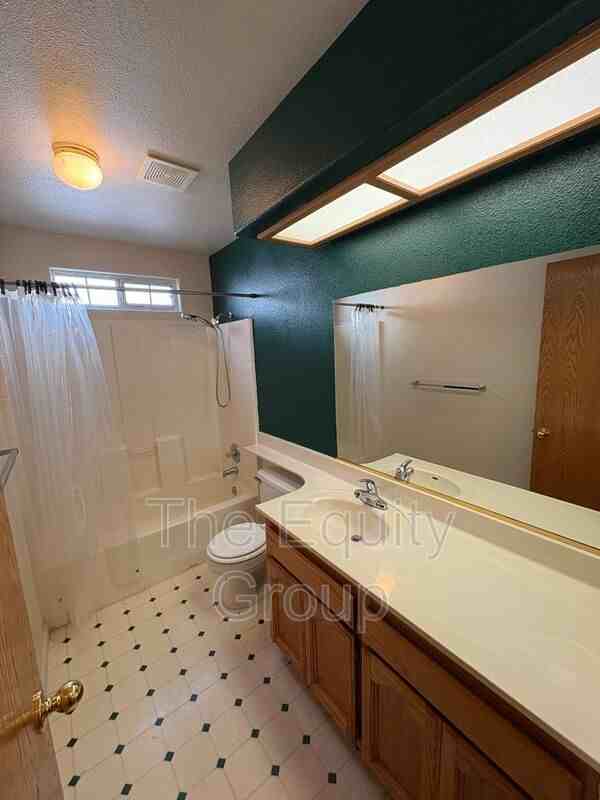 314 Virmargo St - Photo 7 of 38