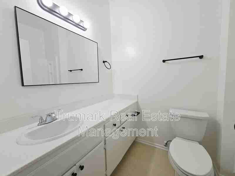 14605 Burbank Blvd #108 - Photo 5 of 12