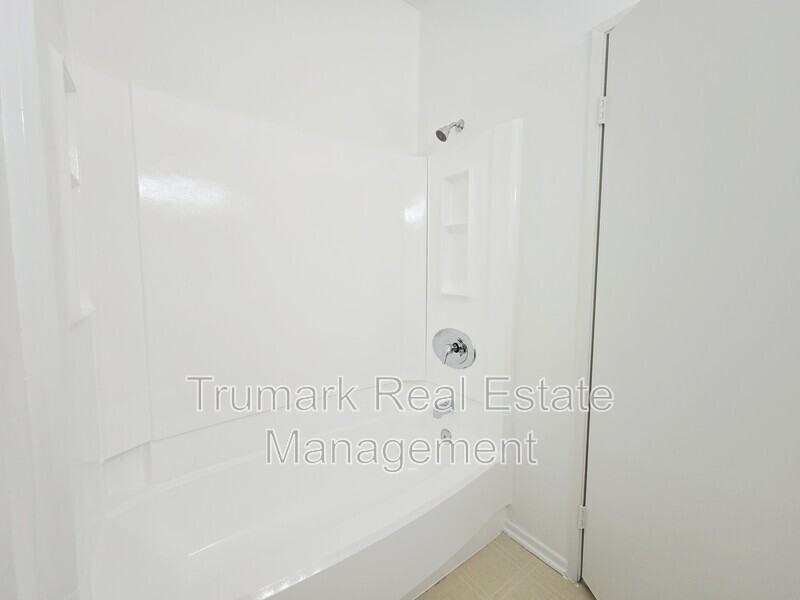 14605 Burbank Blvd #108 - Photo 6 of 12