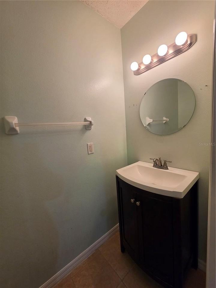 6241 Osprey Lake Cir - Photo 7 of 27