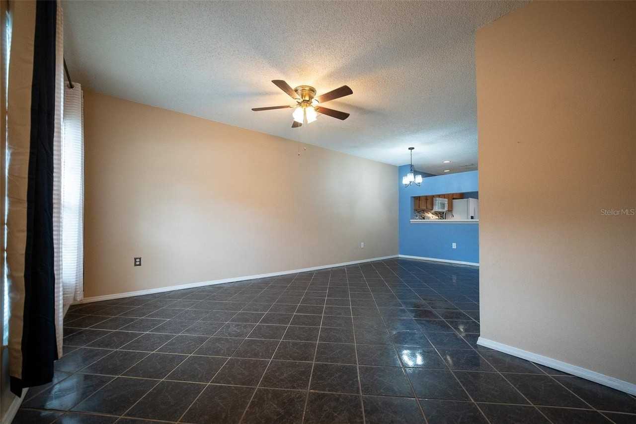 1250 Redondo Way - Photo 3 of 19