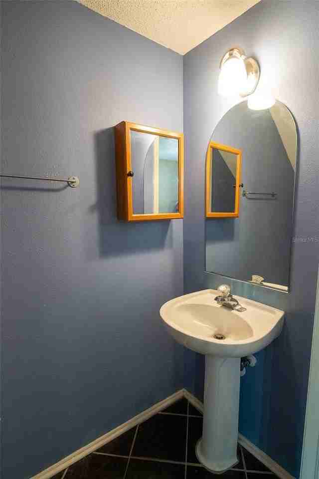 1250 Redondo Way - Photo 4 of 19