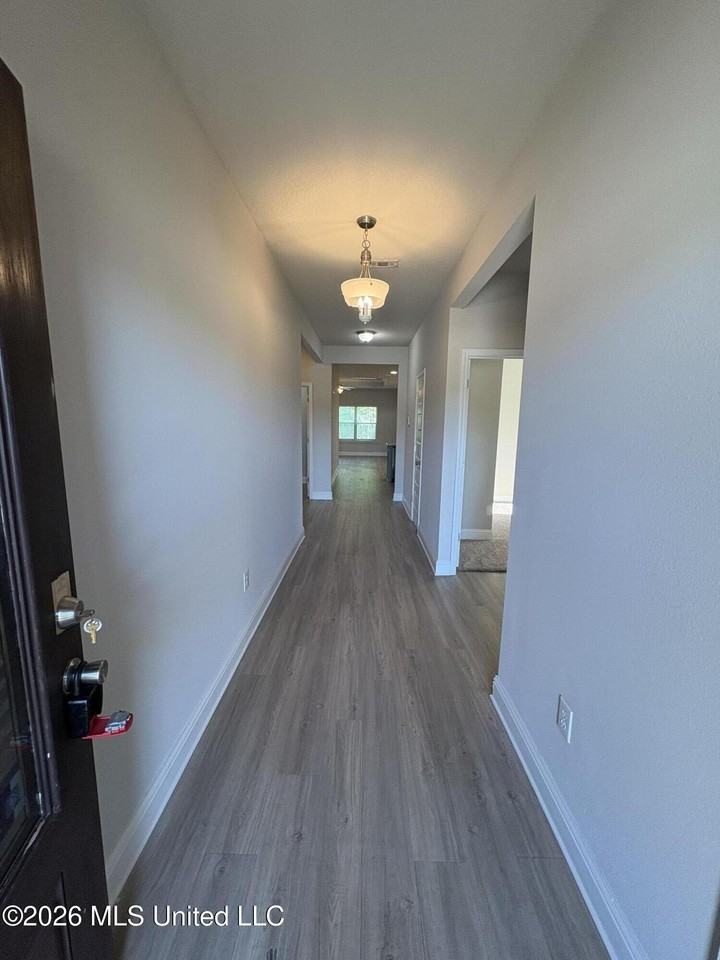 1290 Sage Ct - Photo 7 of 25