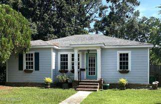 1693R Vine St - Photo 1 of 1