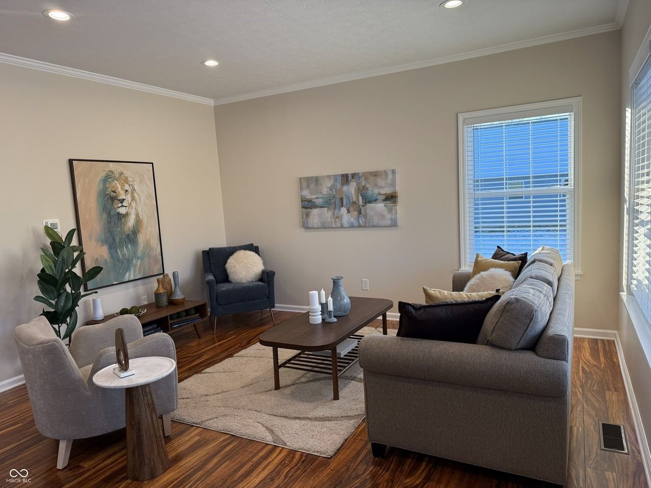 1263 W 26th St - Photo 4 of 16