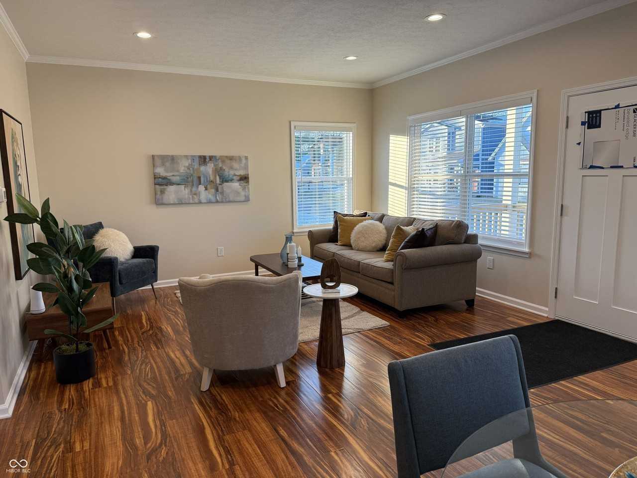 1263 W 26th St - Photo 5 of 16