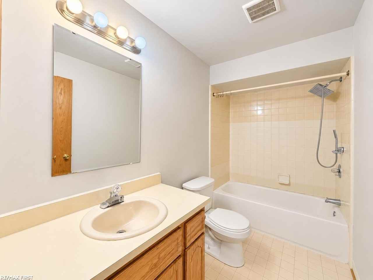 31660 Fraser Dr - Photo 6 of 12