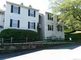 featured image of 28 Lexington Hl #6