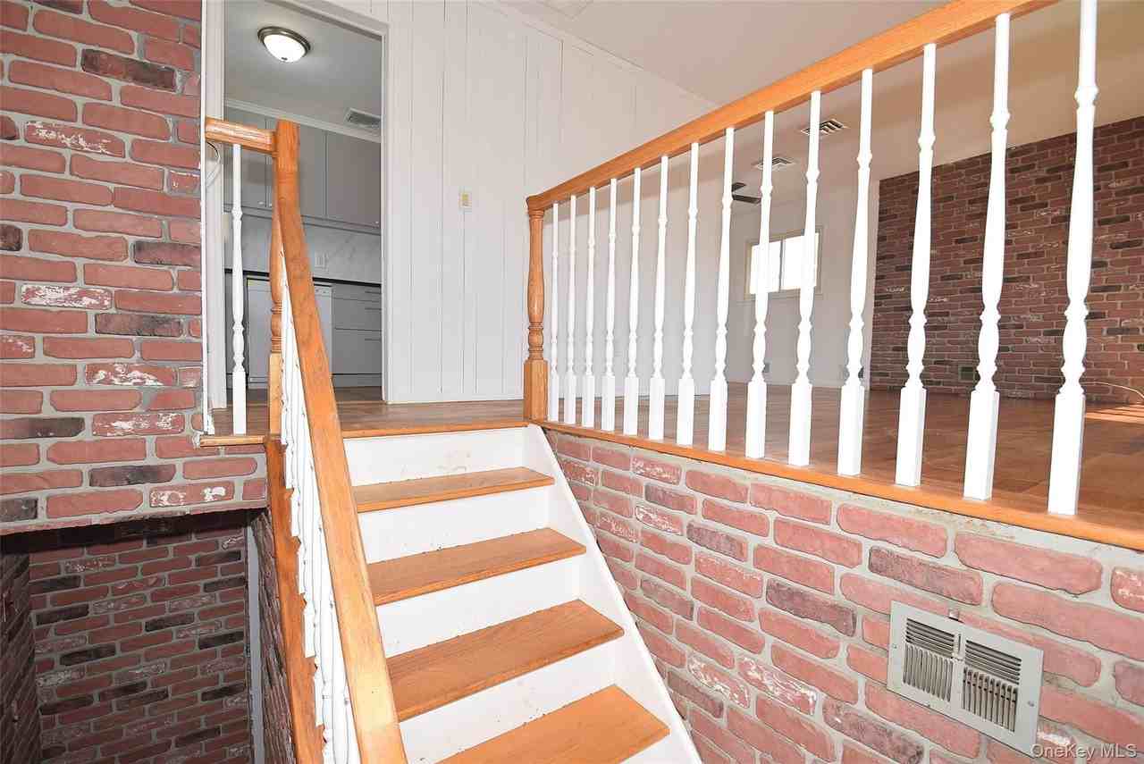 855 Surf St - Photo 2 of 21