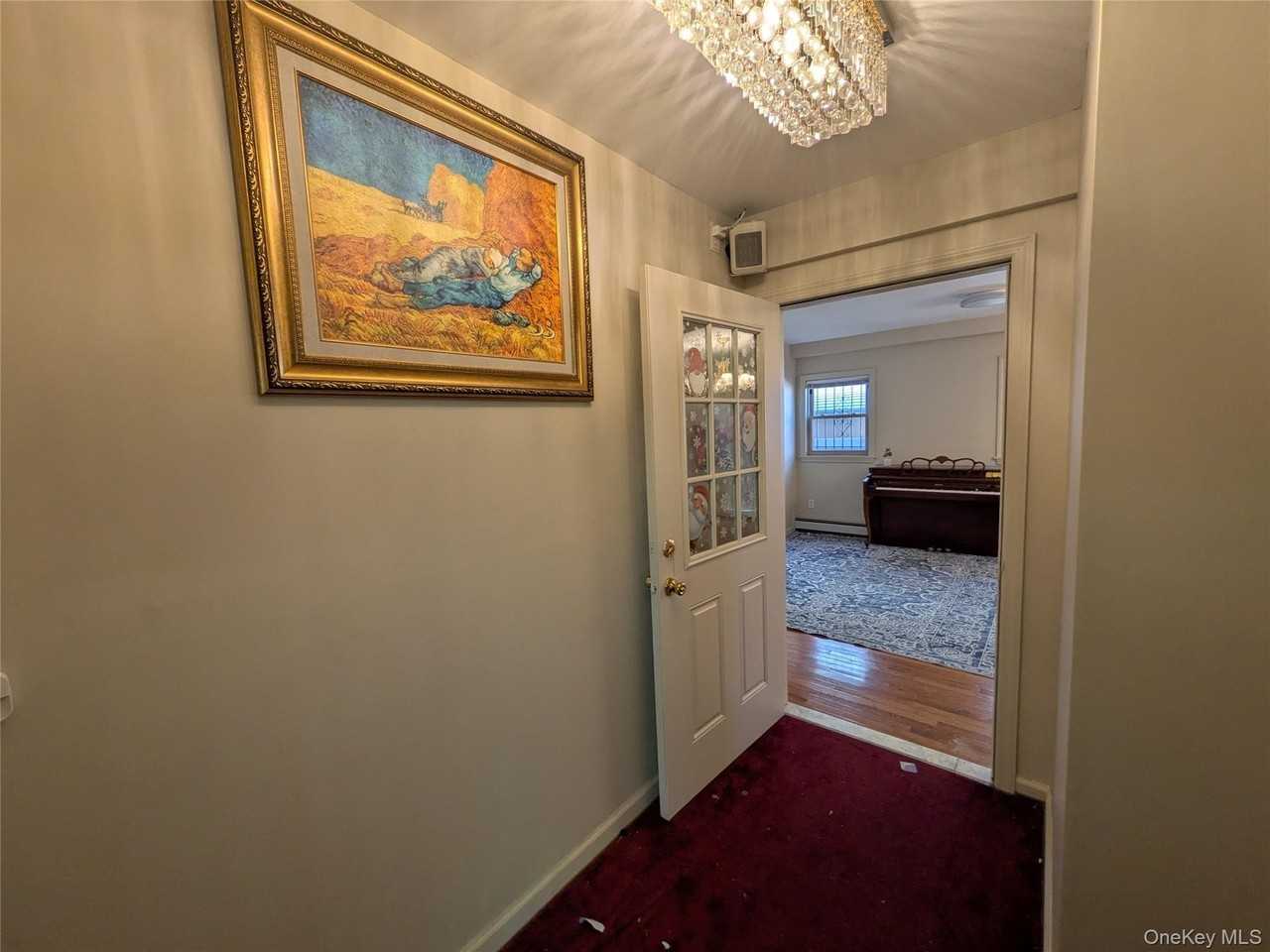 5056 Utopia Pkwy - Photo 5 of 32