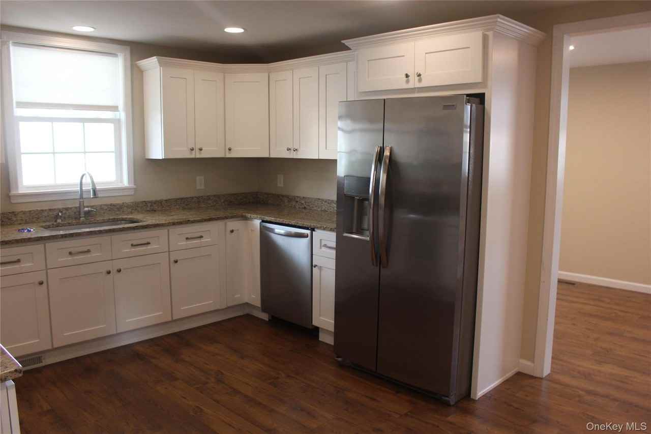 17 Bank St - Photo 6 of 21