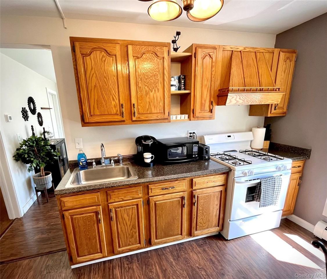 29 Main St #2B - Photo 5 of 9