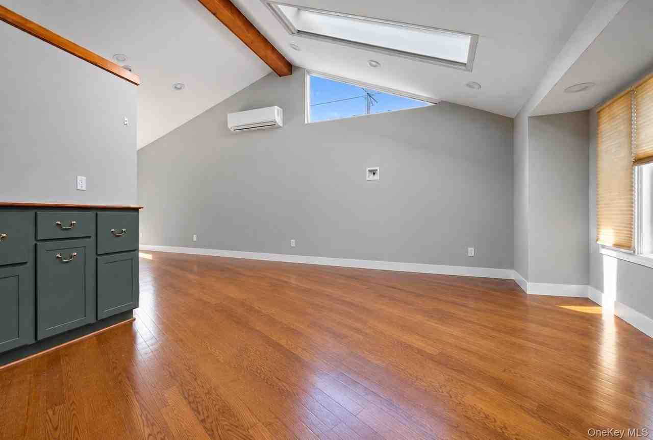 79 Plymouth Rd - Photo 2 of 28