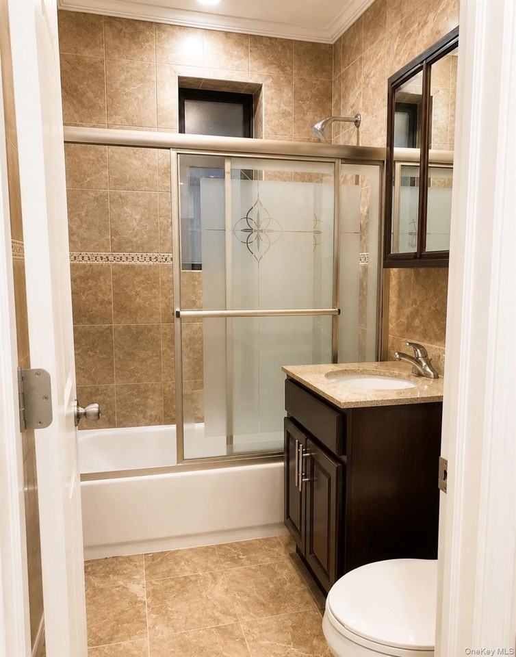 3721 80th St #2I - Photo 7 of 9