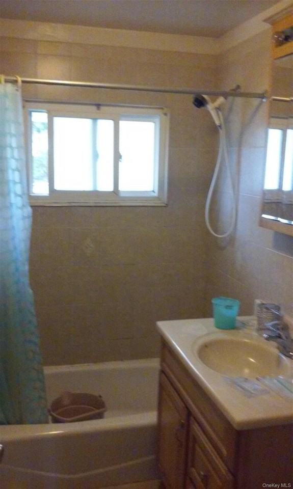 48 Hark Ln - Photo 5 of 9