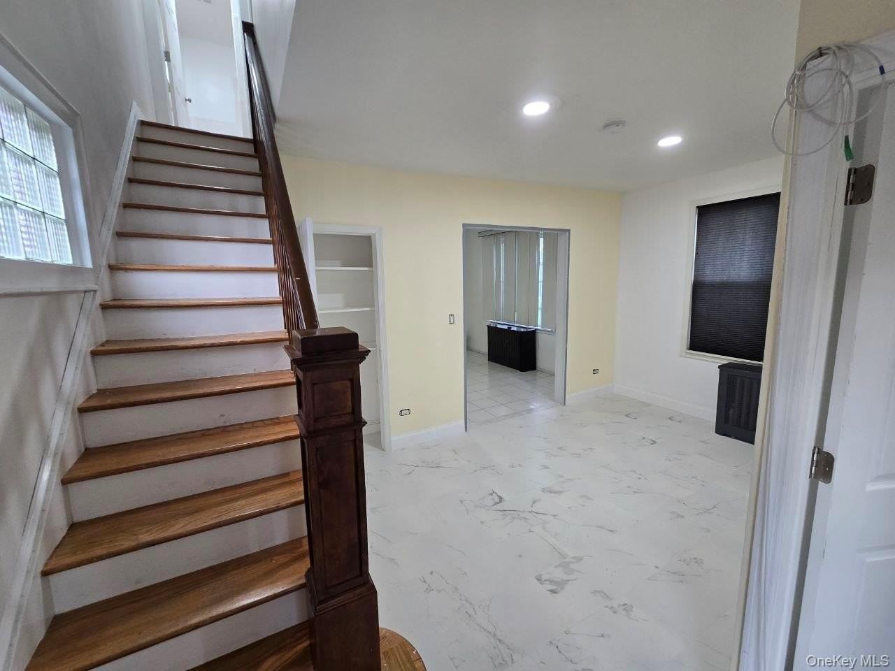 3175 Layton Ave - Photo 2 of 11