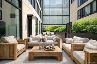 450 Washington St #TH5 - Photo 1 of 1