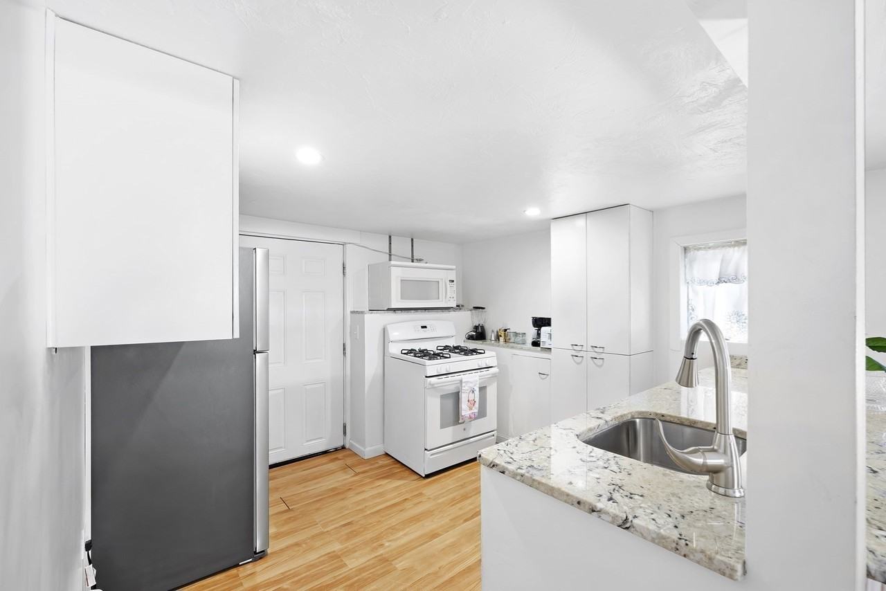 875 Granite St #1 - Photo 3 of 16