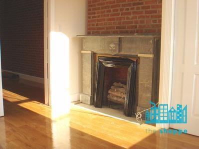 E 10th St - Photo 2 of 6