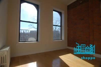 E 10th St - Photo 3 of 6