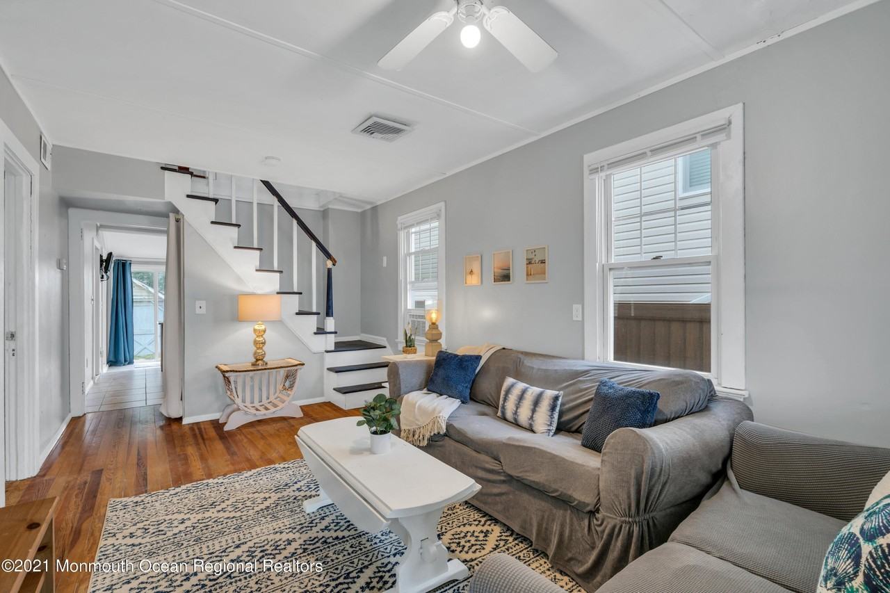 203 2nd Ave - Photo 4 of 13