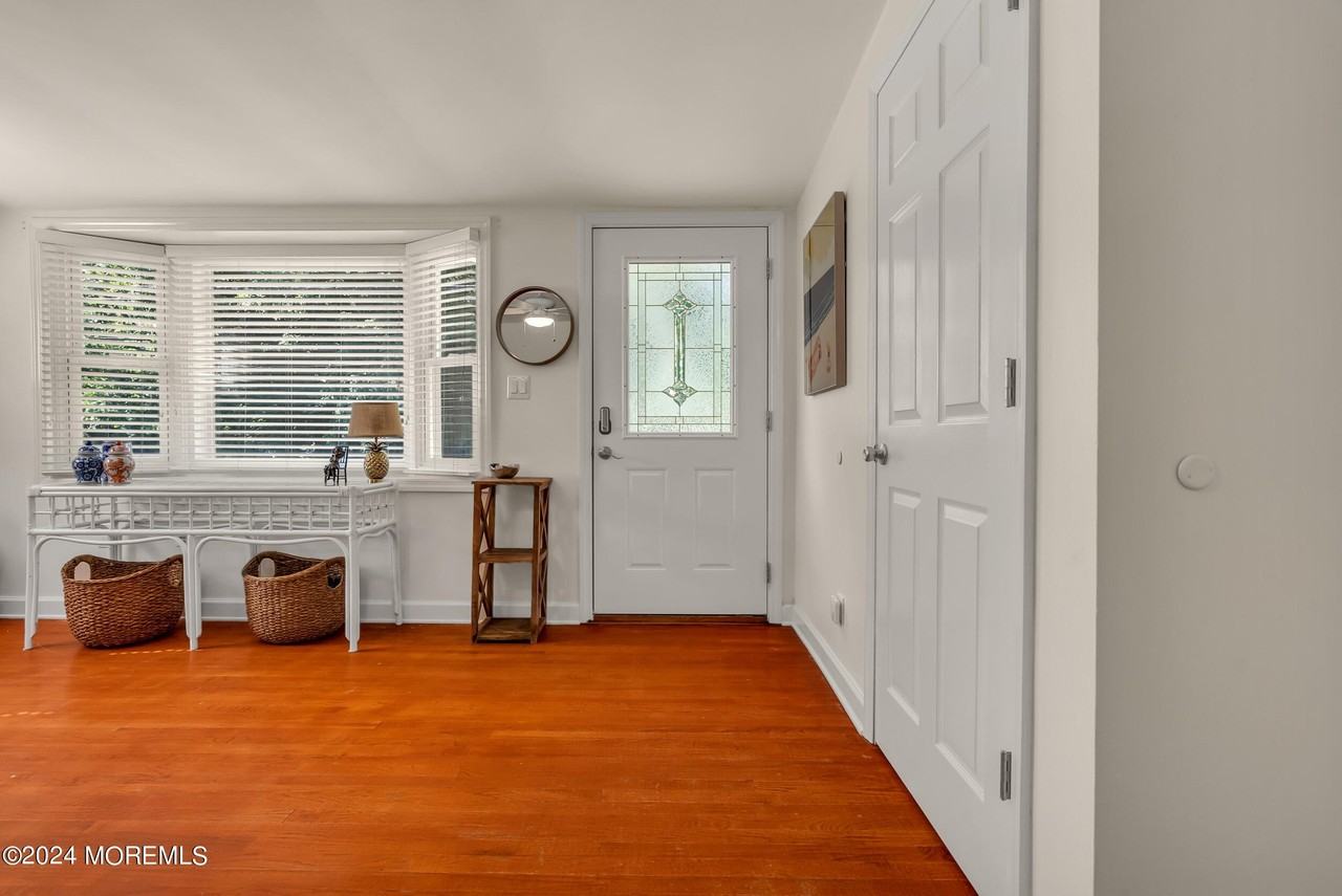 717 Corlies Ave - Photo 3 of 32