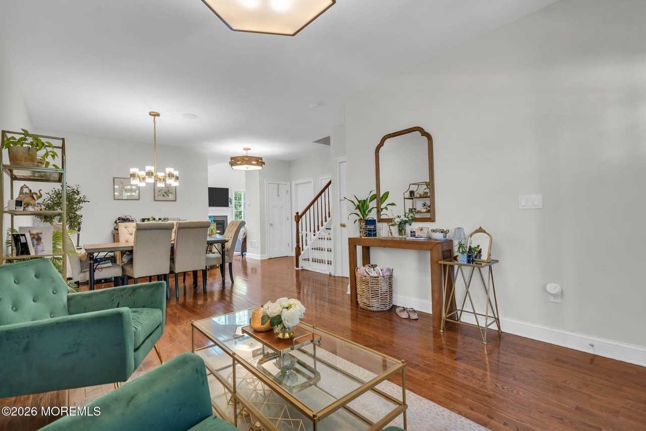 57 Mccormick Ave S - Photo 7 of 30