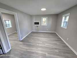 featured image of 316 8th Ave #7