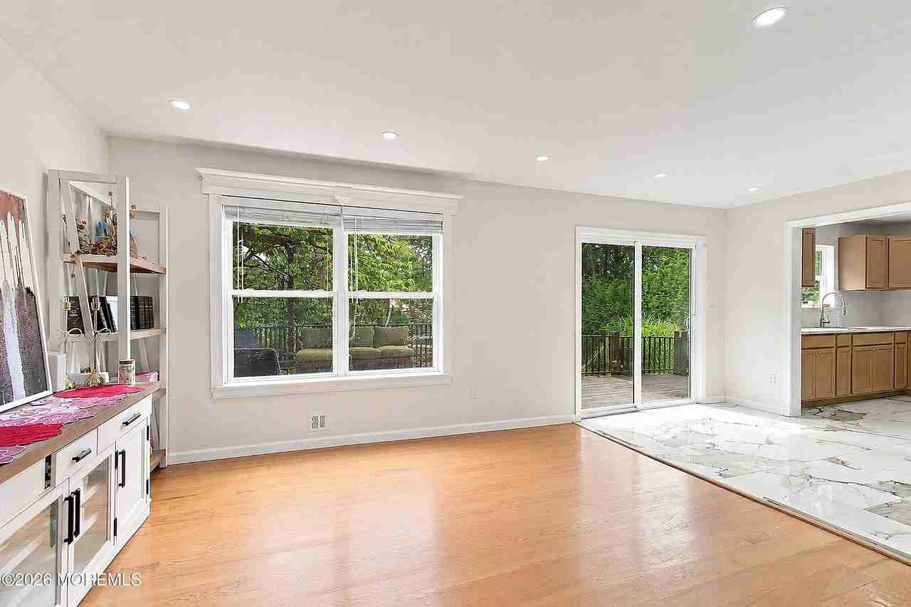 412 Birmingham Ave - Photo 4 of 34