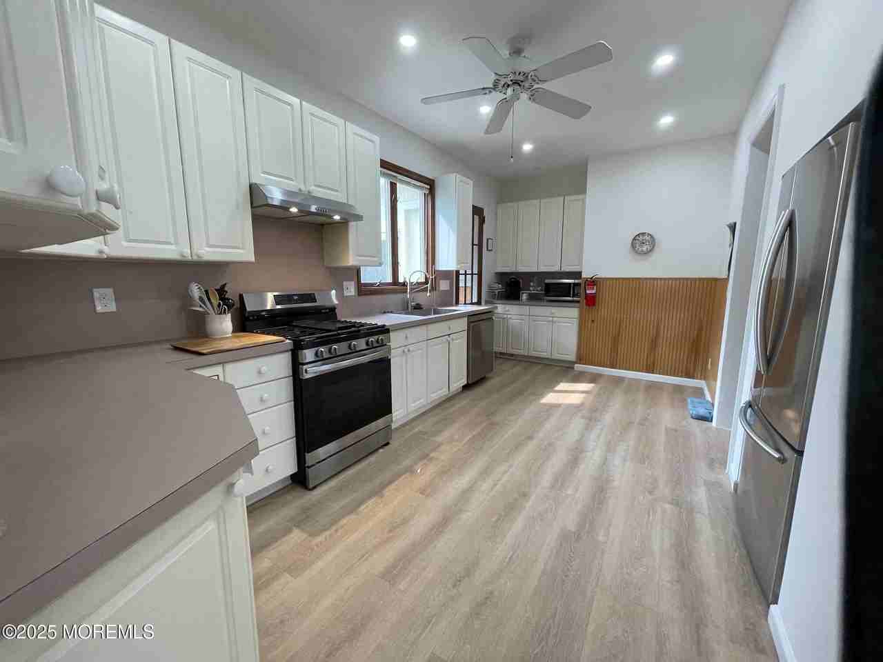 205 Euclid Ave - Photo 2 of 6