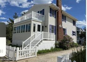 featured image of 12 E Beardsley Ave