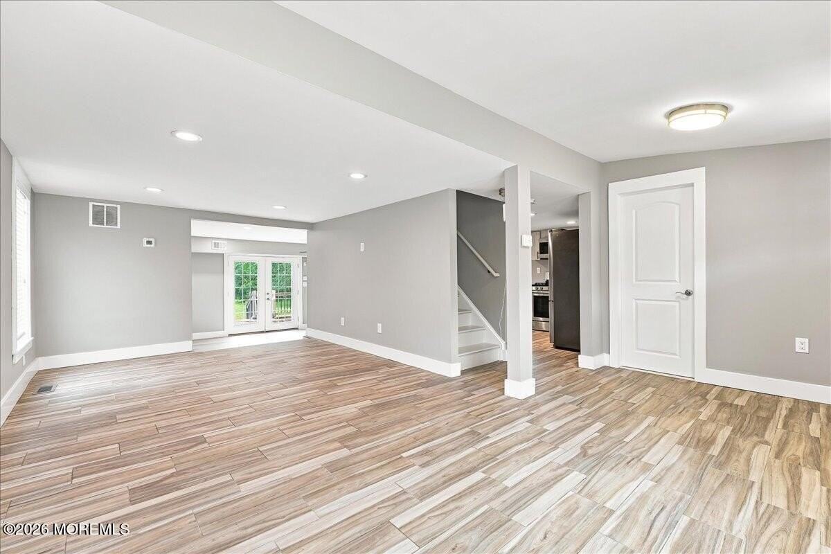 2978 Shafto Rd - Photo 5 of 38