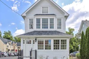 featured image of 711 Broad St