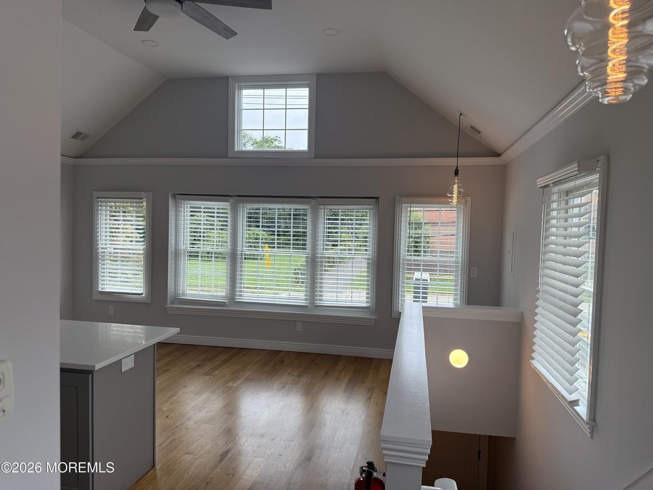 711 Broad St - Photo 3 of 15