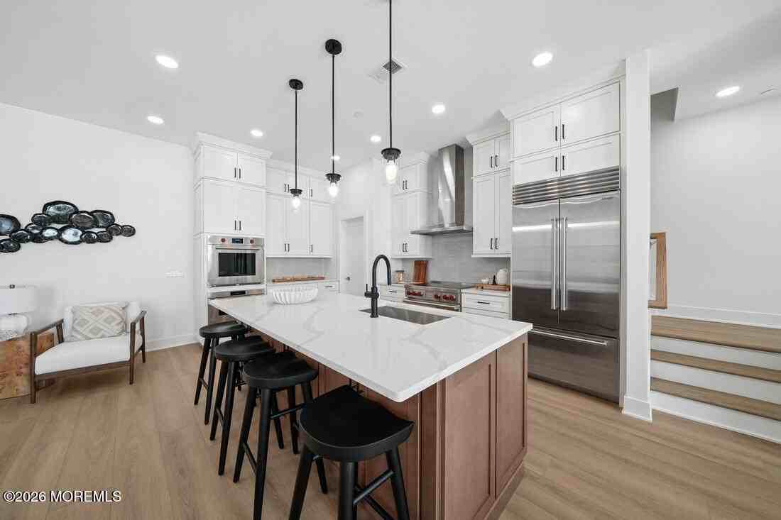 409 Lake Ave - Photo 2 of 24