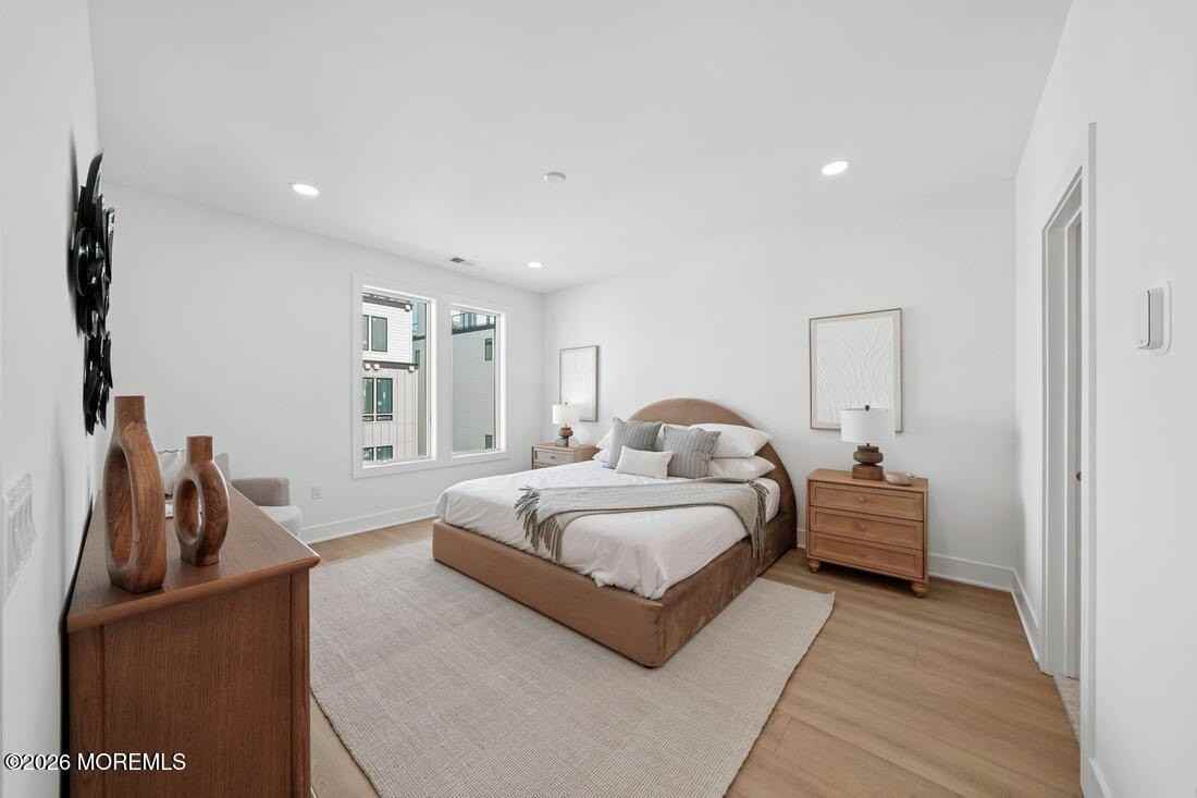 409 Lake Ave - Photo 7 of 24