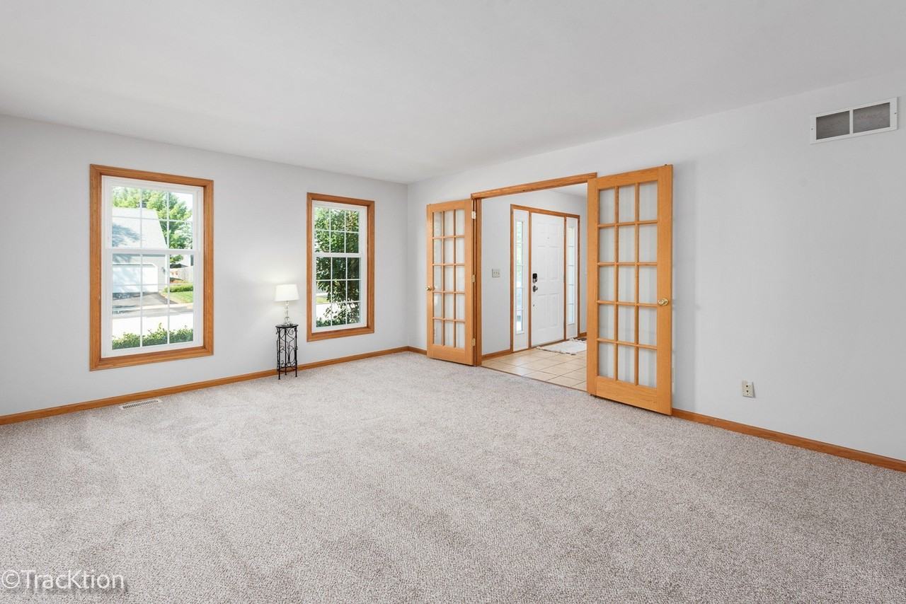3081 Barnstable Ct - Photo 3 of 23