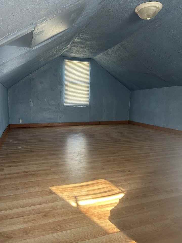 2415 Main St - Photo 6 of 7