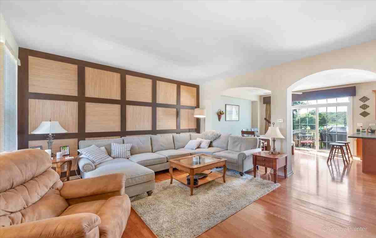 265 Birch Ln - Photo 4 of 26