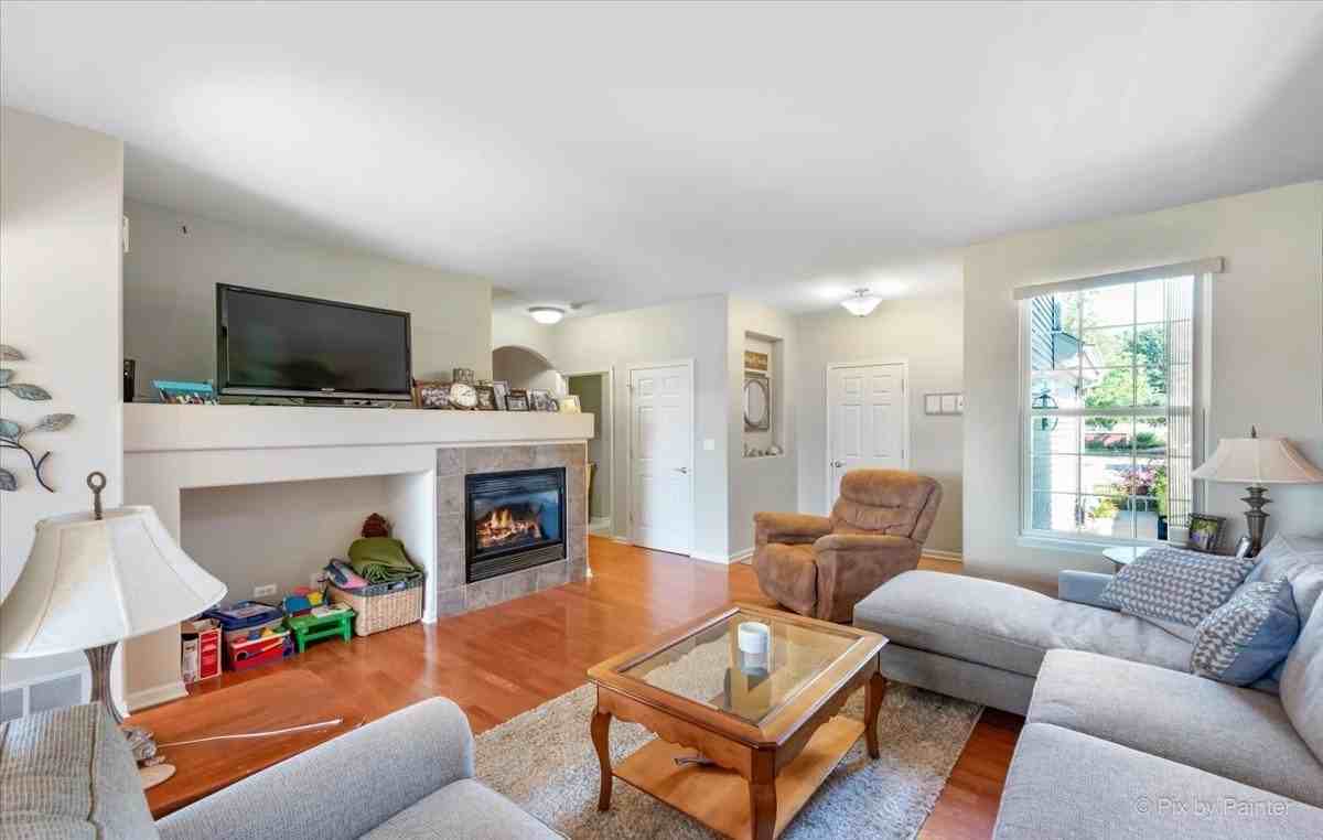 265 Birch Ln - Photo 6 of 26