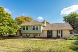 11S639 Mcgrath Ln - Photo 1 of 1