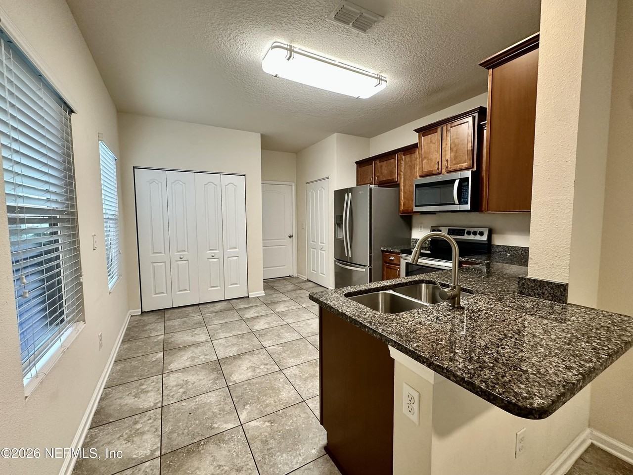 794 Servia Dr - Photo 5 of 19
