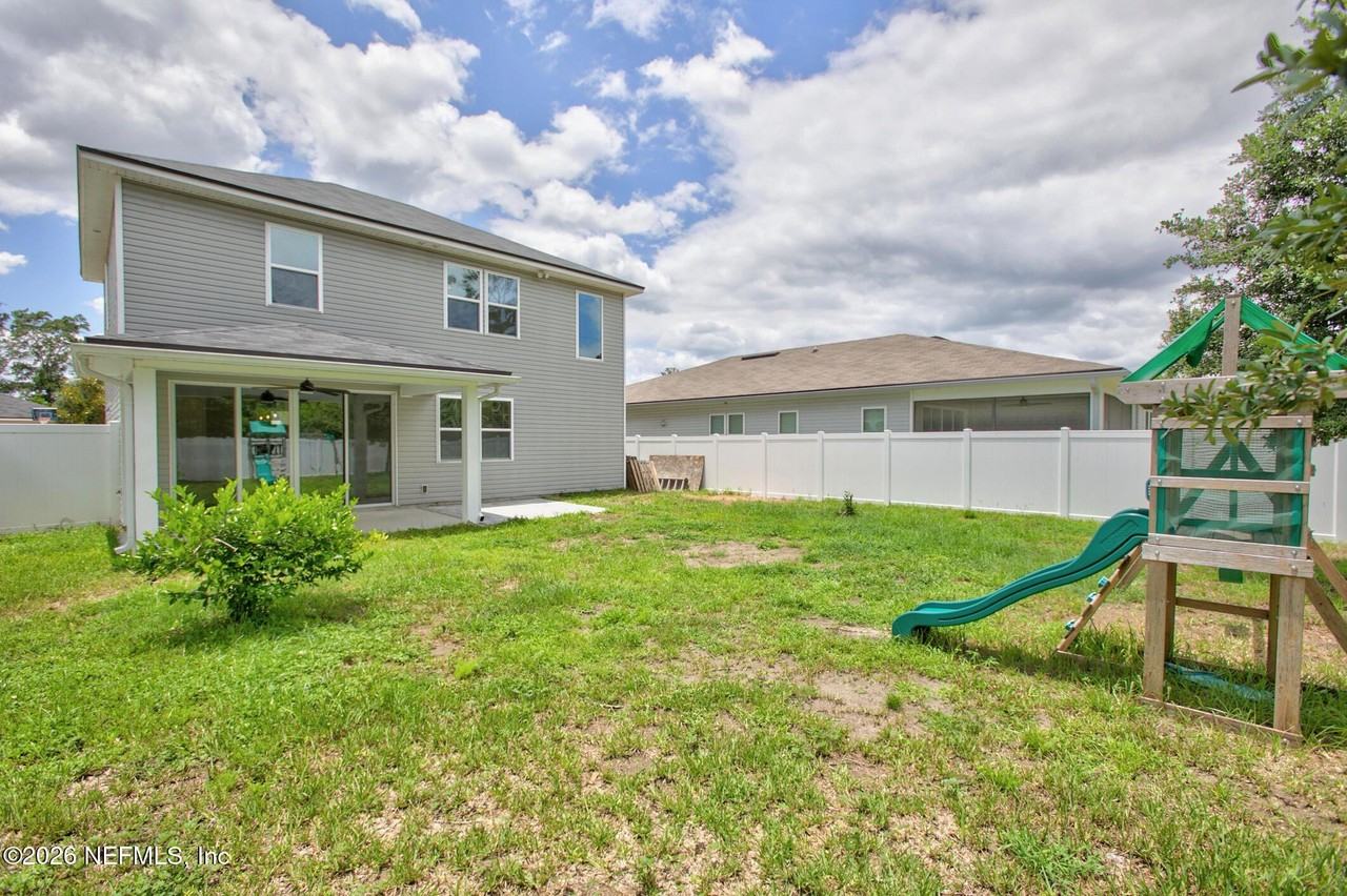 5065 Sawmill Point Way - Photo 6 of 50