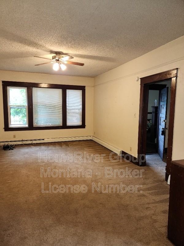 544 S 3rd St W - Photo 4 of 23