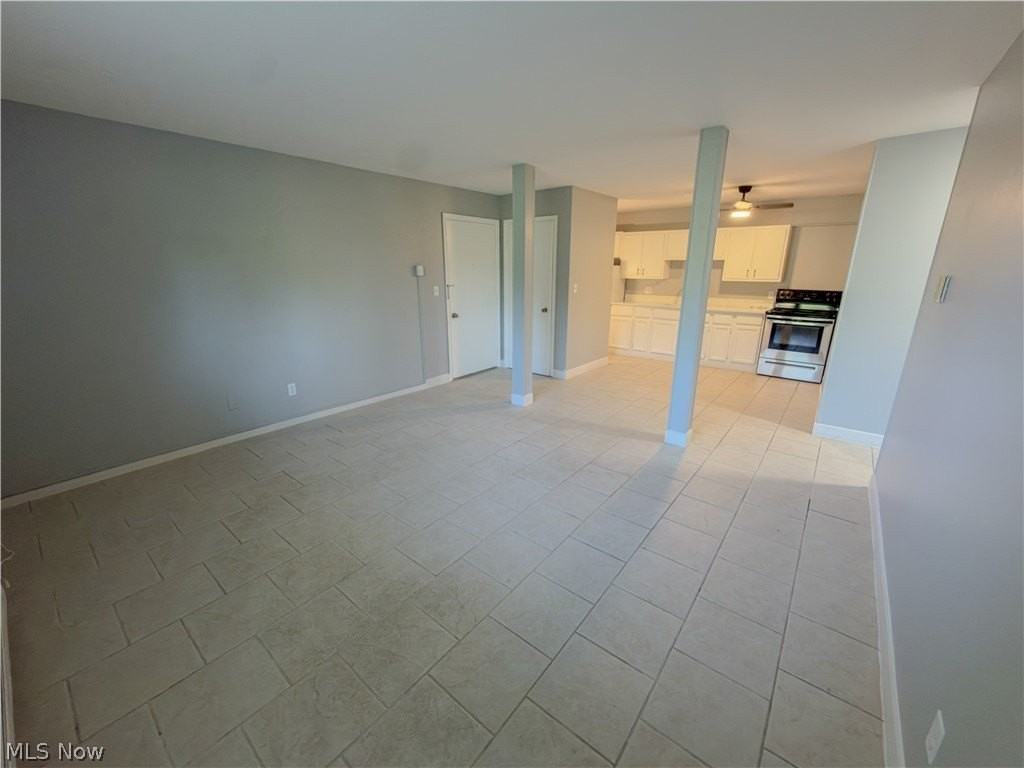 640 S Shore Ct - Photo 5 of 19